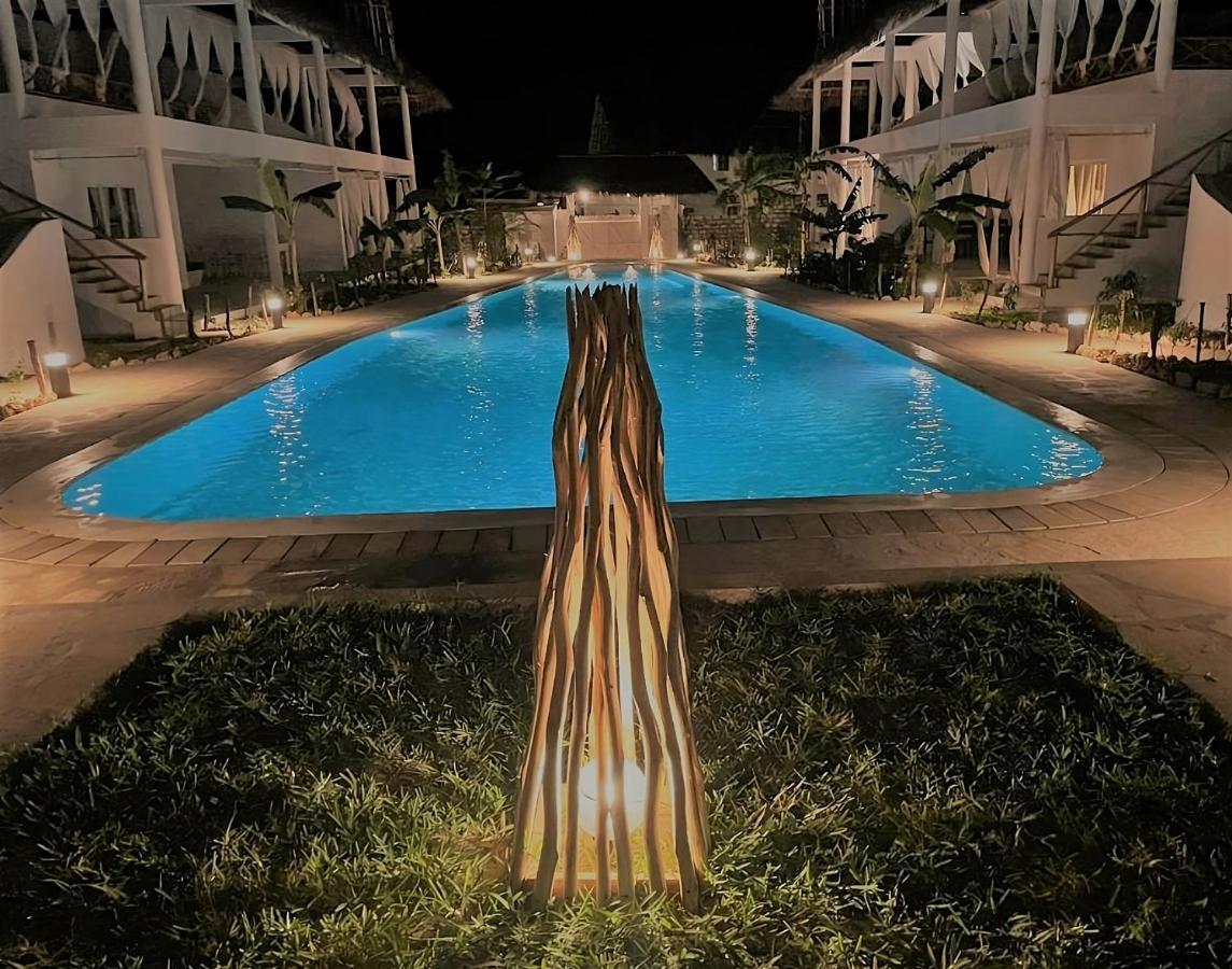 Swami - Maisha Resort วาตามู ภายนอก รูปภาพ